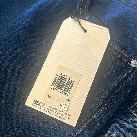 NWT Levi’s Premium Loose Taper Crop Dark Wash 29 - Picture 4 of 12